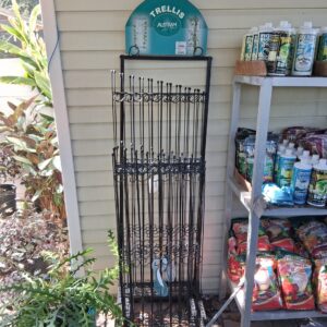 TRELLIS LOVEBIRD 46"