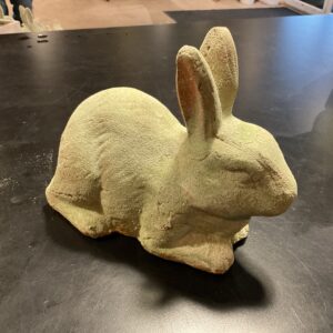 WEATHERED GARDEN RABBIT 10"