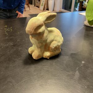 WEATHERED GARDEN RABBIT 6"
