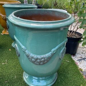 French Urn / Country Green