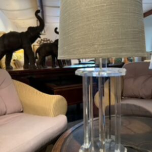 VINTAGE LUCITE LAMP