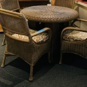 BROWN WICKER DINING SET*8123616