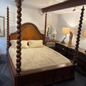 JACOBEAN - KING BED-F062