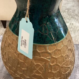 GOLD GREEN VASE